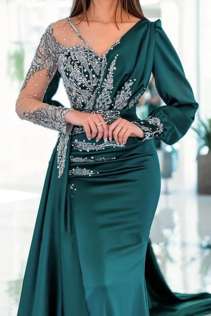 Beautiful Dark Green Mermaid Evening Dresses Vintage Sheer Long Sleeve Pleats Ruffles Satin Long Formal Party Dresses Prom Dresses with Appliques Beads