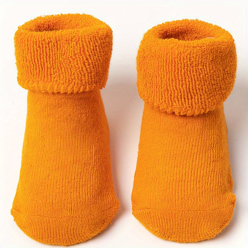 A Pair Of Baby Girl's Solid Thickened Thermal Floor Socks With Good Grip, Comfy Breathable Casual Socks, Winter & Autumn