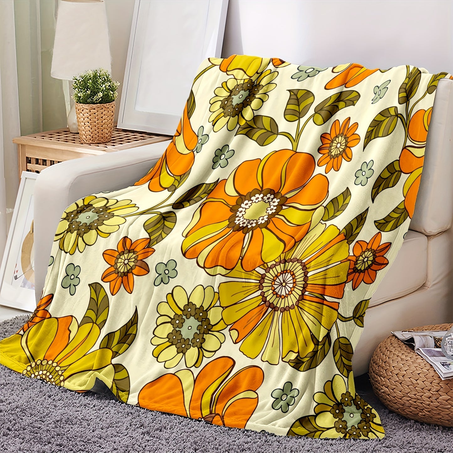 1pc Cozy Flower Print Flannel Blanket - Soft, Warm, Lightweight Throw for Couch, Sofa, Office, Bed, Camping, Traveling, and Ramadan - Perfect for Snuggling Up on Chilly Days