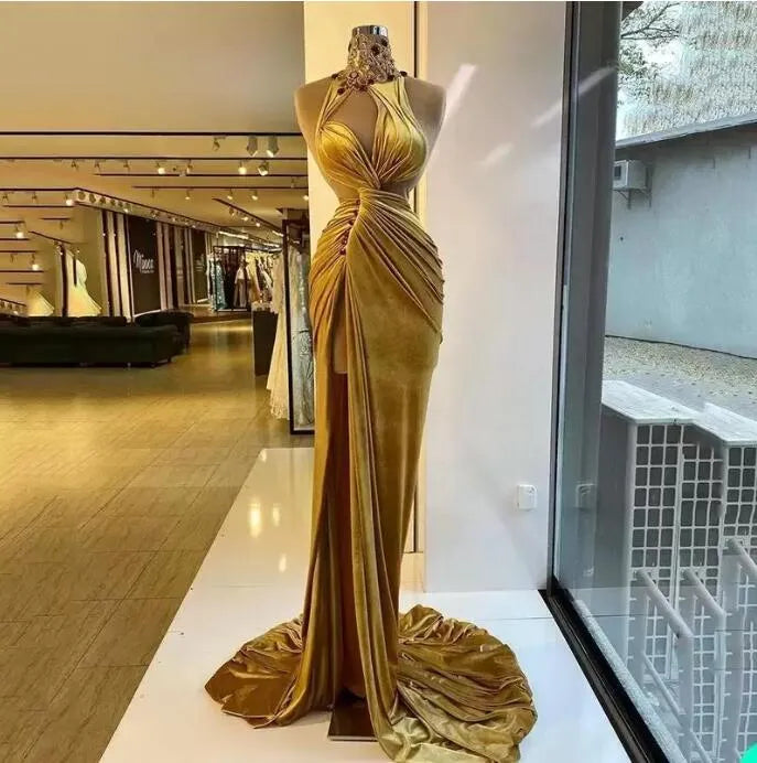 Gold Velvet Prom Dresses Ruched Long Sweep Train Mermaid Evening Party Gowns Side Slit High Neck Crystals Beading Arabic Robe de Soiree