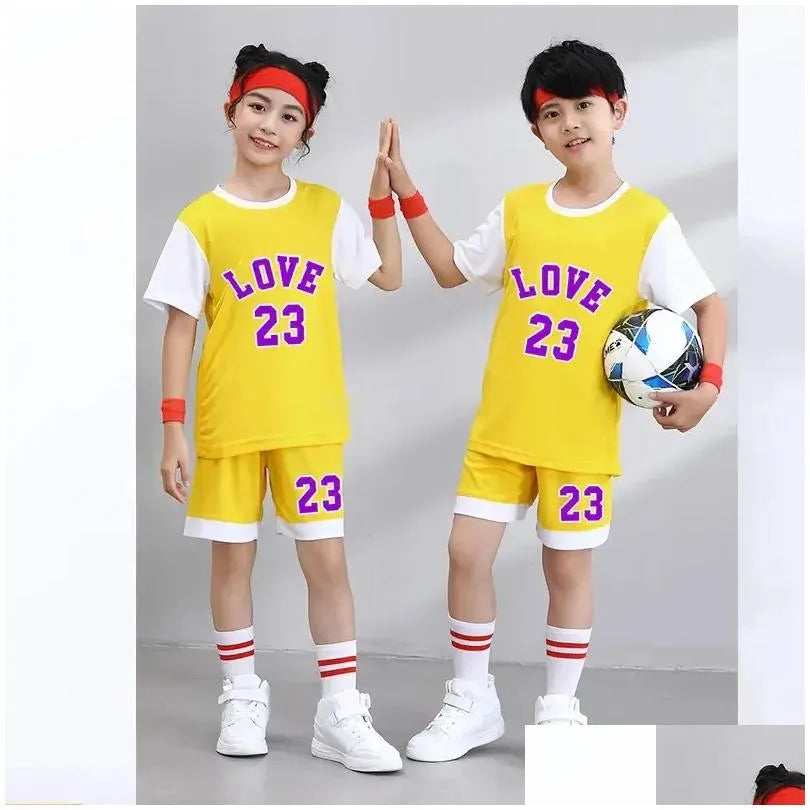 Sets/Suits Childrens Basketball Suit Boys And Girls Garten Baby Primary School Children June 1 Performance Uniform Sleeveless Training Dhbwq