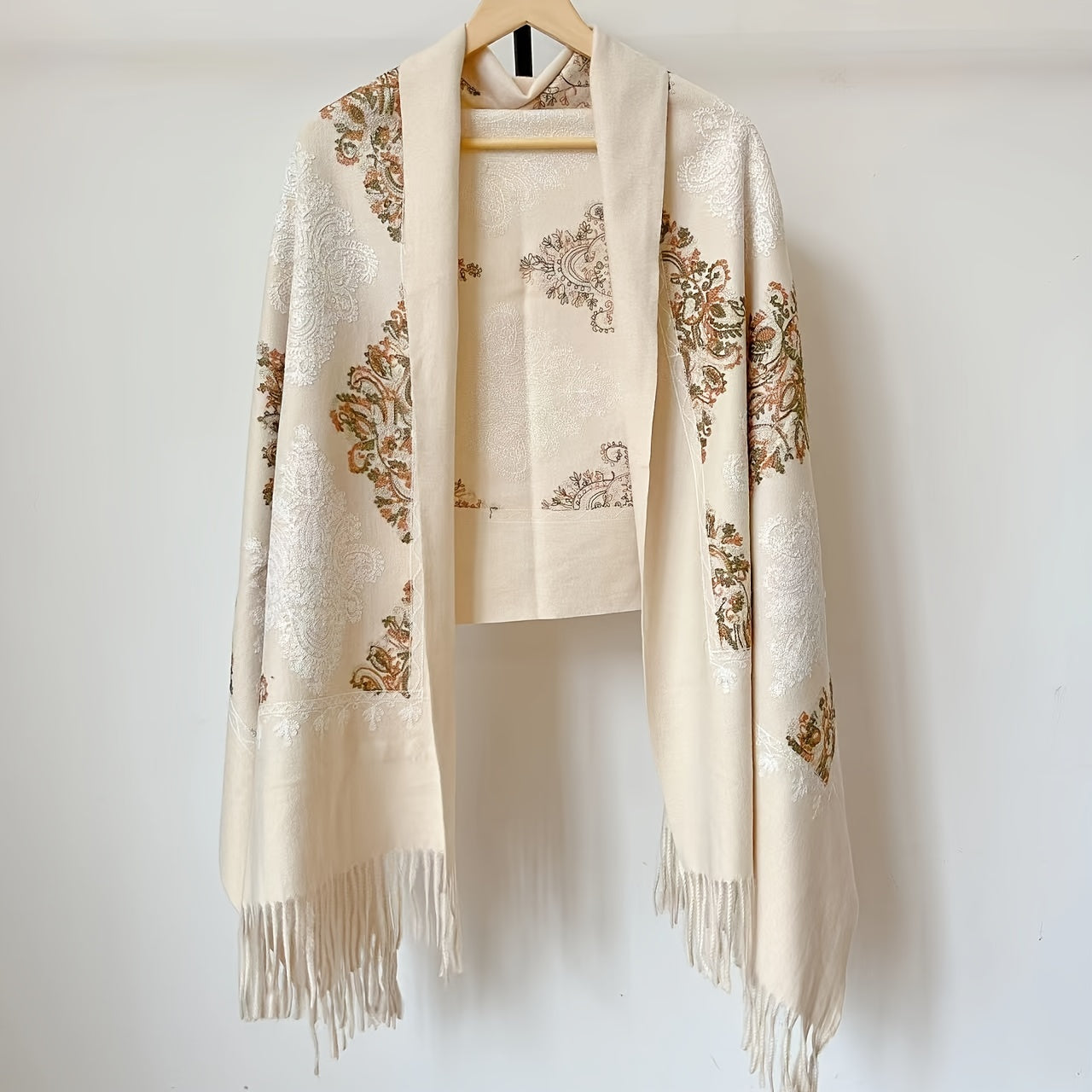 Elegant Embroidered Tassel Scarf For Women - Thick, Warm & Windproof Shawl For Autumn/Winter Travel