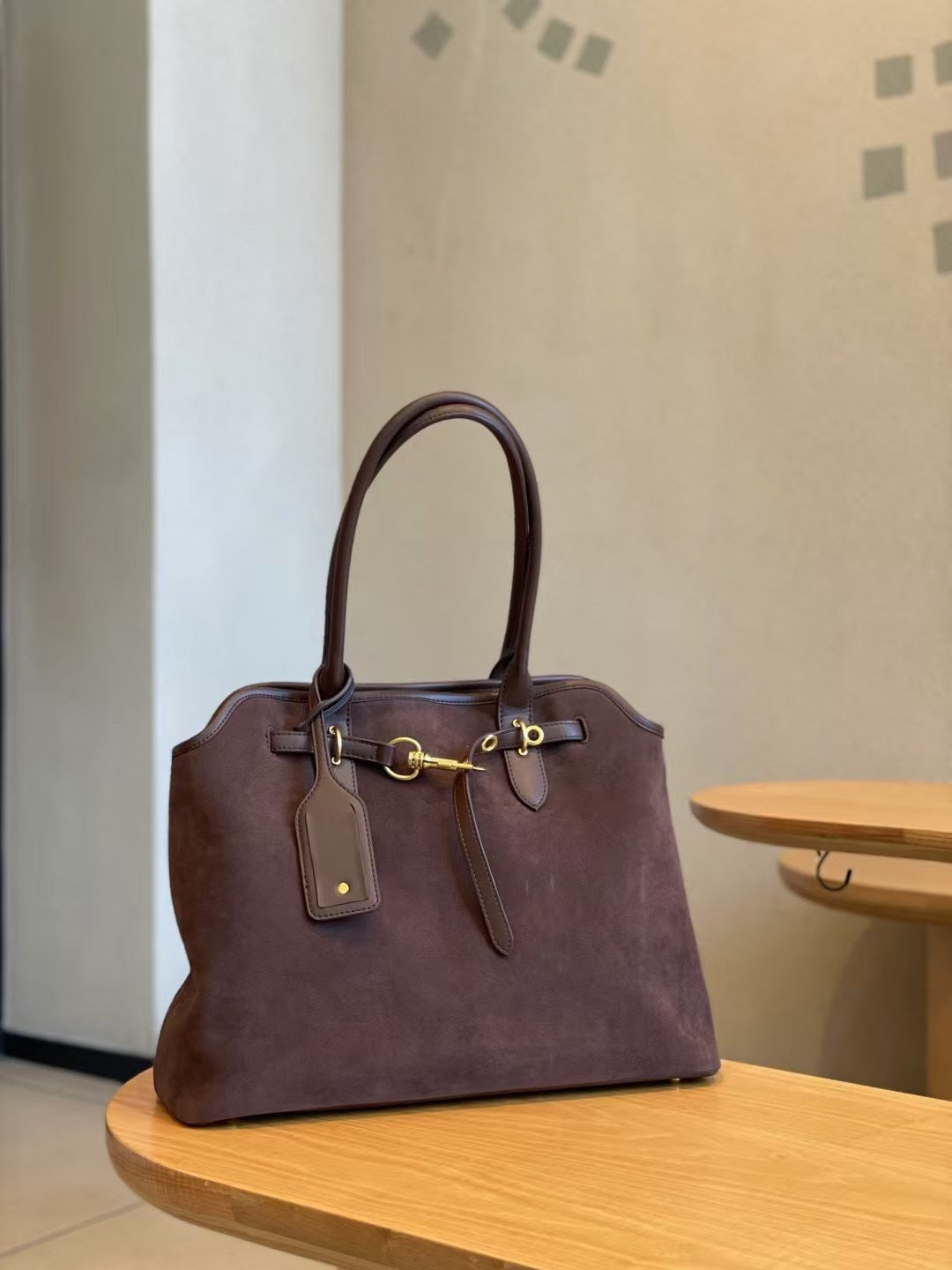 SEALBEER Premium matte leather large capacity tote bag underarm bag women's popular new fashion retro lock portable big bag