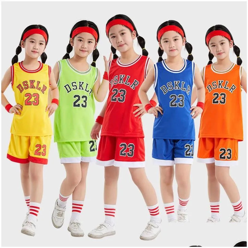 Sets/Suits Childrens Basketball Suit Boys And Girls Garten Baby Primary School Children June 1 Performance Uniform Sleeveless Training Dhbwq