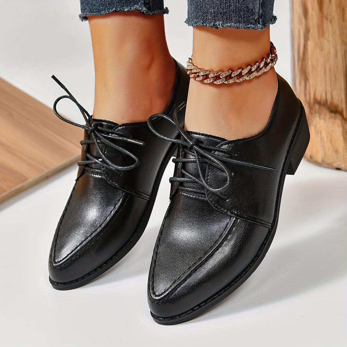 Fashion Oxfords with Chunky Heel - Sleek Pointed Toe, Comfort Lace-Up, Perfect for Dressy Occasions