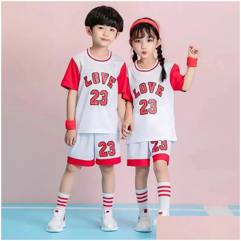 Sets/Suits Childrens Basketball Suit Boys And Girls Garten Baby Primary School Children June 1 Performance Uniform Sleeveless Training Dhbwq