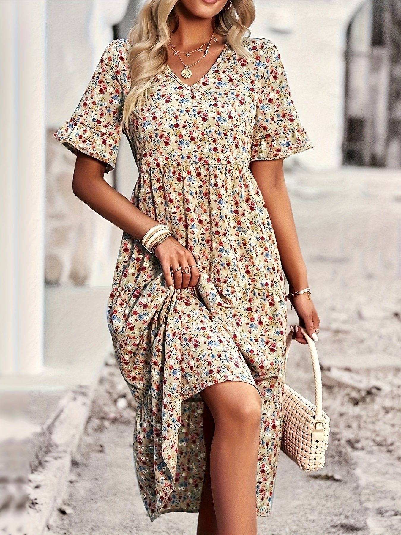 Plus Size Charming Ditsy Print Smock Dress - Flattering V Neck, Short Sleeves, Flowy Midi Length - Fashionable Casual Style for Women