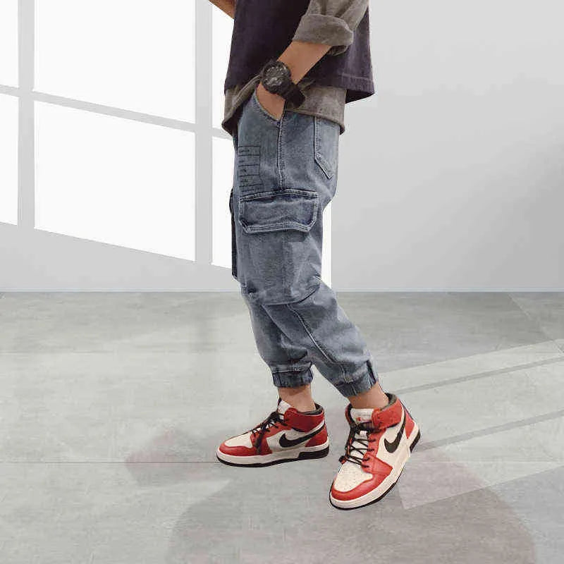 Trendy Jeans for Boys Kids Autumn Children's Clothing Soft Jeans Loose Denim Pants Big Pocket Cargo Pant Hip Hop Boys Trousers G1220