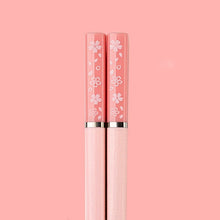 Load image into Gallery viewer, 1 Pair High Temperature Resistant Non-slip Japanese Sakura Chopsticks Household Reusable for Sushi Hashi Food Sticks Tableware