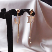 Load image into Gallery viewer, Fashion Korean Stud Earrings for Women Exquisite Luxury Shiny Tassel Crystal Drop Earrings Wholesale Wedding Jewelry Trend