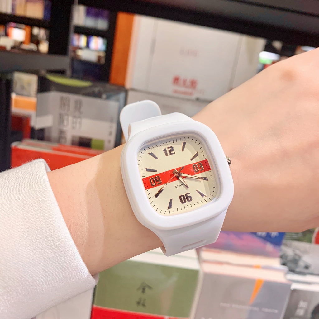 2022 New Fashion Simple Women Watches Student Watch Silicone Strap Quartz Wrist Watch For Girl Female Relogio Feminino Zegarki