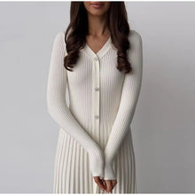 Load image into Gallery viewer, sealbeer A&amp;A Leila Knitted Pleated Midi Dress