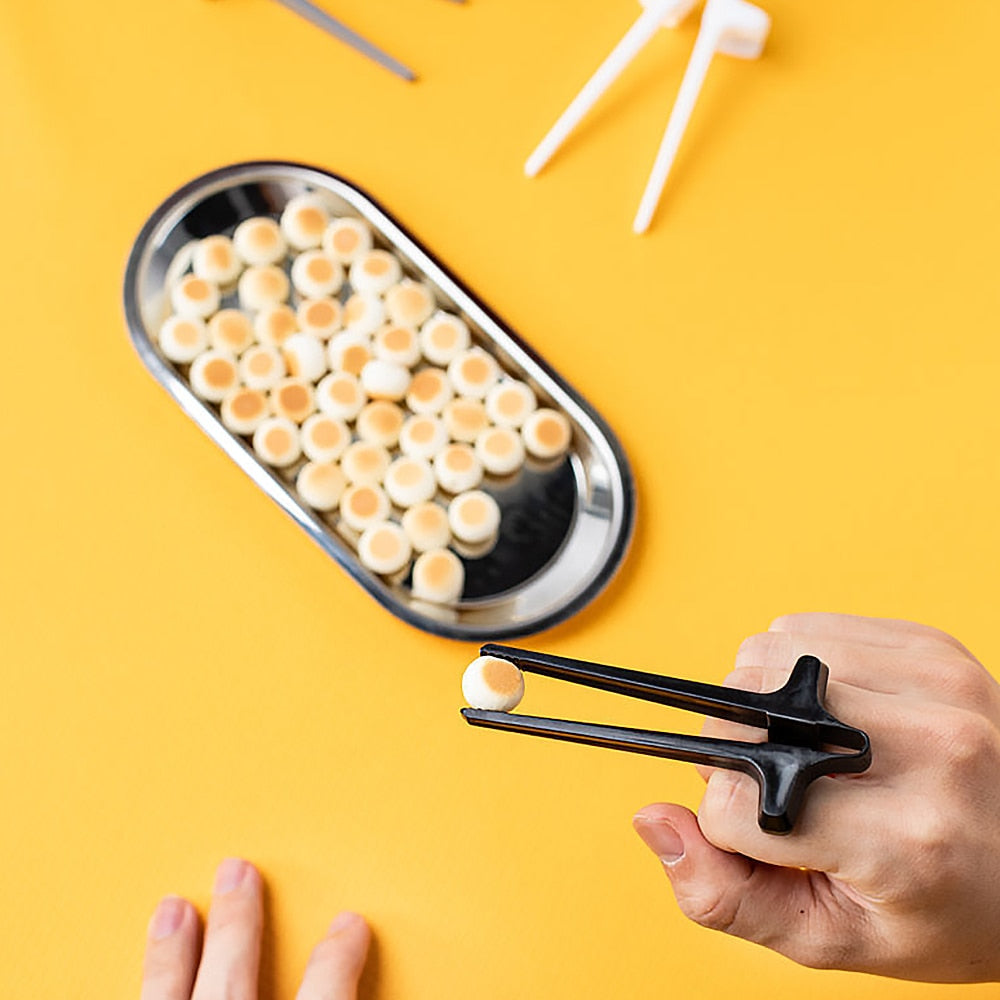 Creative Snack Finger Chopsticks Portable Potato Chip Tongs Salad Food Clip Easy to Operate Not Dirty Hand Lazy Chopstick Tool