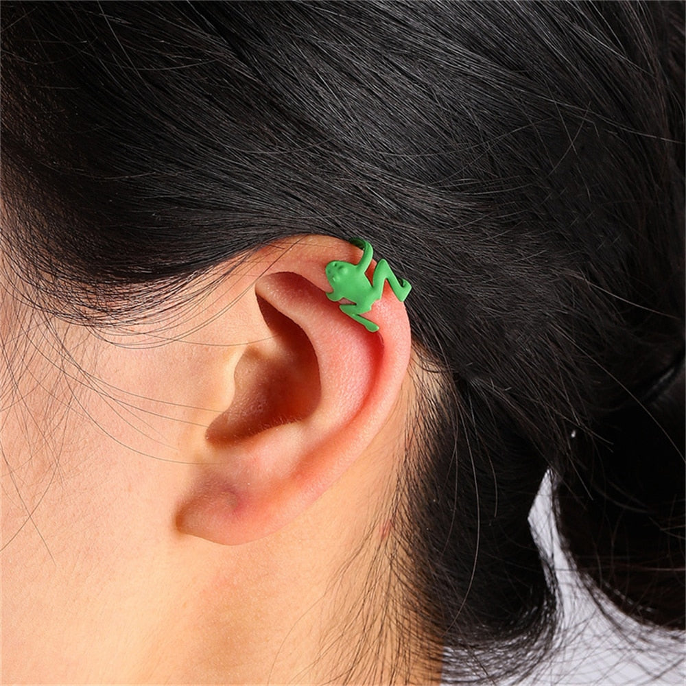 Personality Green Frog Ear Cuffs Clip Earrings for Women Girls Cute Cartoon Animal No Piercing Aesthetic Earring Jewelry Gifts