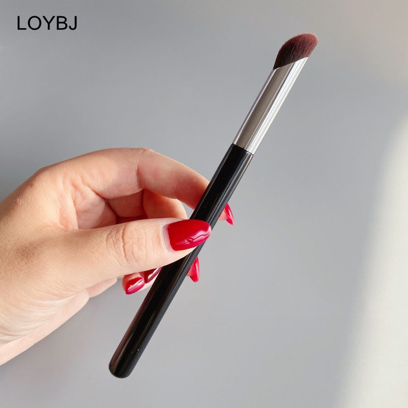 LOYBJ Concealer Makeup Brush Finger Belly Head Dark Circles Concealer Brush Cosmetic Liquid Foundation Face Detail Beauty Tool